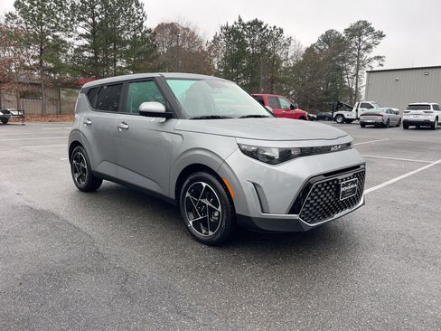 Certified 2024 Kia Soul EX image 4