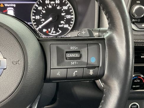 Used 2021 Nissan Rogue SV w/ Premium Package AWD/4WD image 10