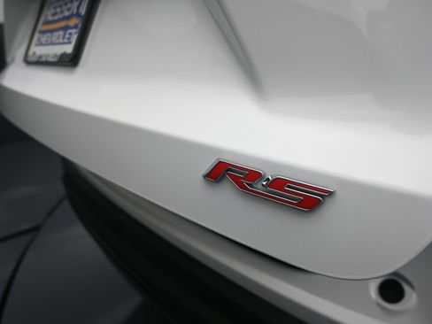 Used 2026 Chevrolet Trax RS w/ Sunroof Package FWD image 33
