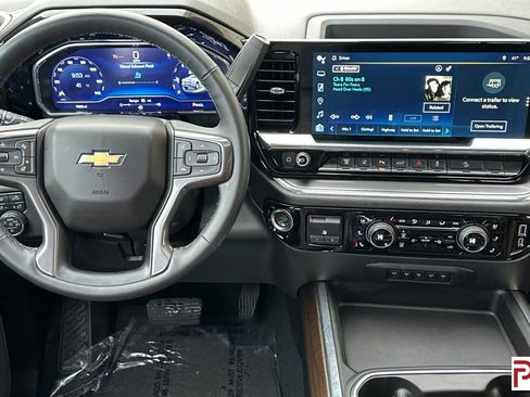 Certified 2025 Chevrolet Silverado 3500 High Country w/ Technology Package image 16