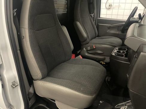 Used 2025 GMC Savana 2500 w/ Driver Convenience Package RWD image 16