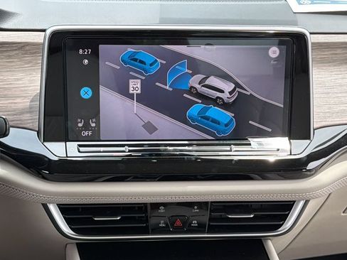 New 2026 Volkswagen Atlas SEL Premium R-Line AWD/4WD image 9