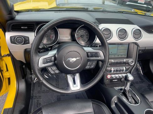 Used 2017 Ford Mustang GT Premium image 20