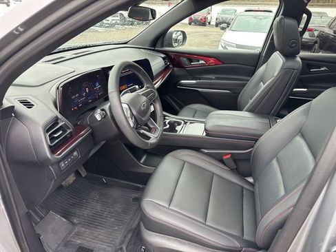 Used 2025 Chevrolet Traverse Z71 w/ Driver Confidence Package image 56