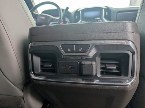 Used 2019 Chevrolet Silverado 1500 LTZ w/ LTZ Premium Package image 7