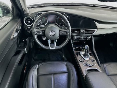 Used 2020 Alfa Romeo Giulia Ti w/ Active Blind Spot Package image 30
