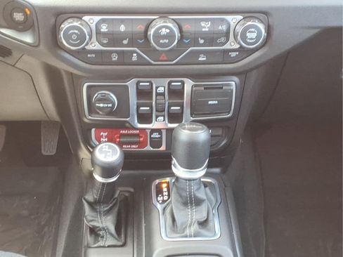 Used 2026 Jeep Gladiator Sport AWD/4WD image 14