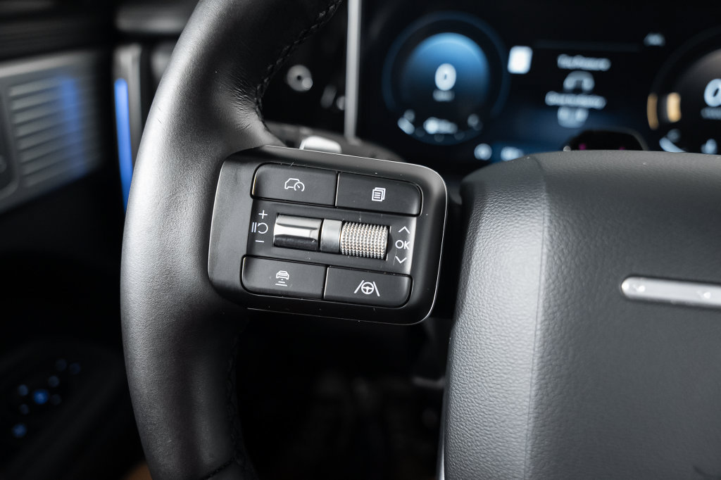 Certified 2024 Hyundai Santa Fe Limited FWD image 29