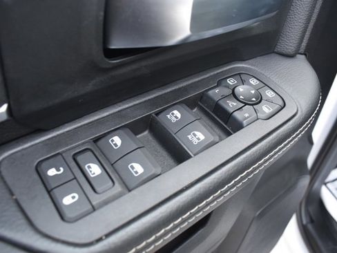 Used 2025 RAM 2500 Big Horn image 16