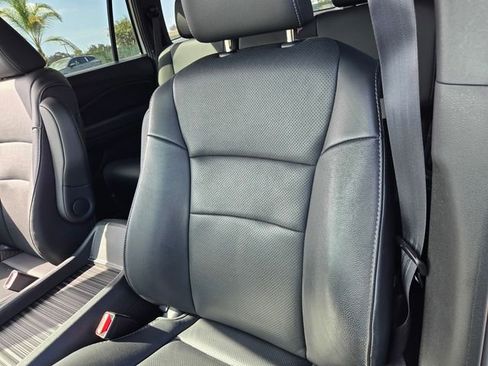 Used 2023 Honda Passport EX-L image 17