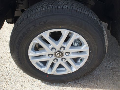 Used 2026 Toyota Tundra SR5 w/ SR5 Convenience Package image 25