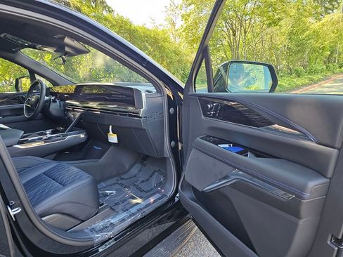 New 2026 Cadillac Escalade IQL Sport 1 image 12