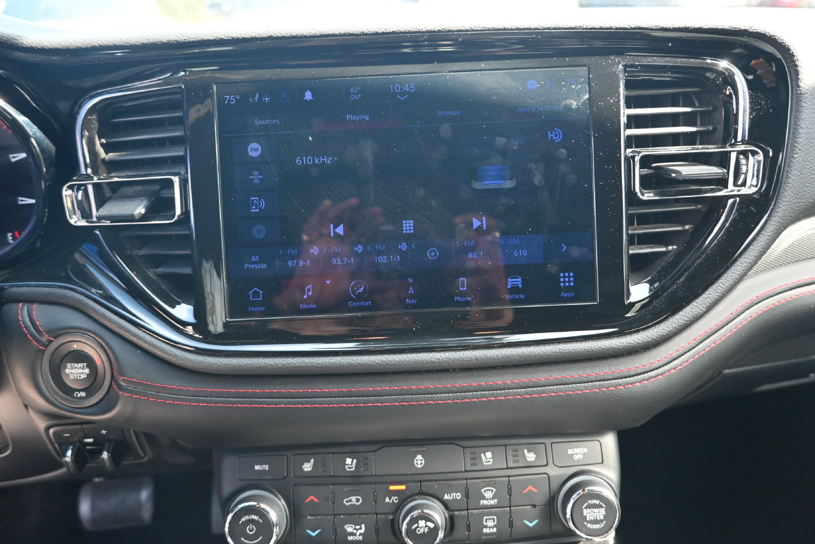 Used 2024 Dodge Durango GT RWD image 19