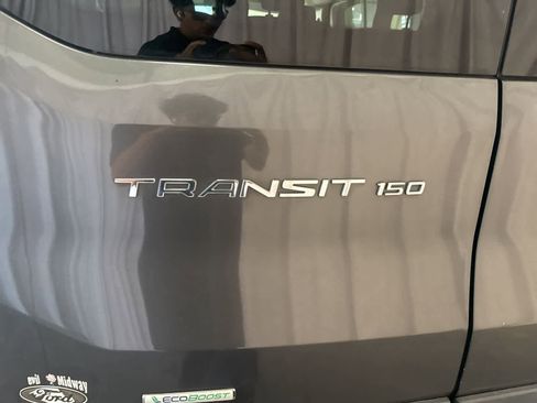 Used 2017 Ford Transit 150 XLT image 11
