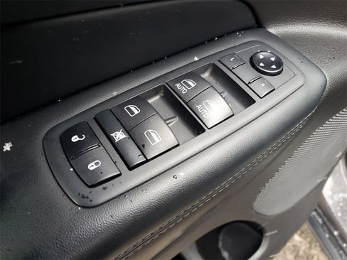 Used 2020 Jeep Grand Cherokee Limited image 27