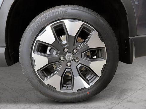 New 2026 Honda Pilot Touring image 9