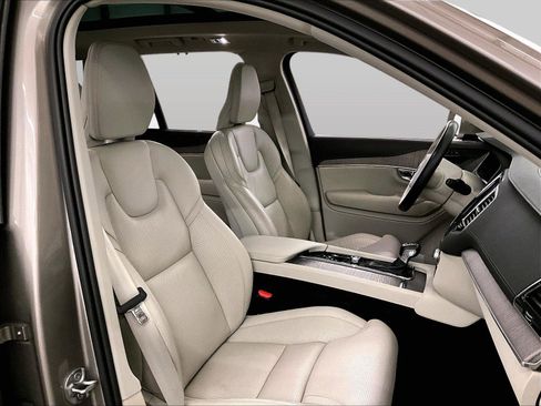 Used 2022 Volvo XC90 T6 Inscription w/ Advanced Package image 7