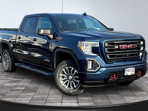 Used 2020 GMC Sierra 1500 AT4 w/ AT4 Premium Package AWD/4WD image 3