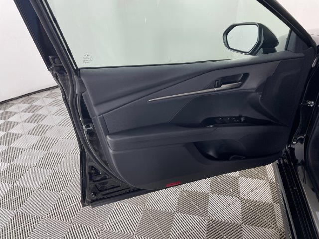 New 2026 Toyota Camry Hybrid w/ Multimedia Upgrade Package AWD/4WD image 5