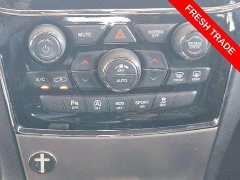 Used 2021 Jeep Grand Cherokee Limited AWD/4WD image 17