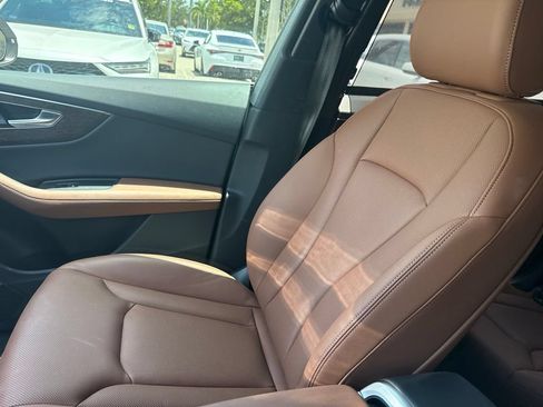 Used 2025 Audi Q8 Premium Plus AWD/4WD image 23