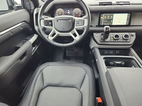Used 2023 Land Rover Defender 110 X-Dynamic SE AWD/4WD image 4