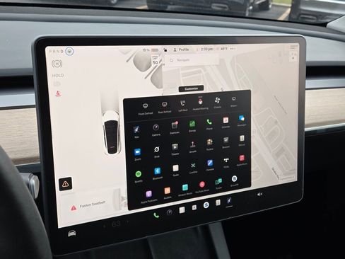 Used 2022 Tesla Model Y Long Range image 31