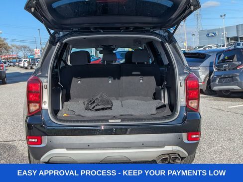 Used 2022 Hyundai Palisade SE image 3