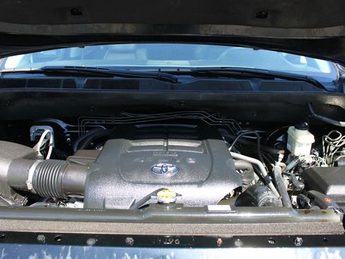 Used 2016 Toyota Tundra Limited w/ Limited Premium Package image 38