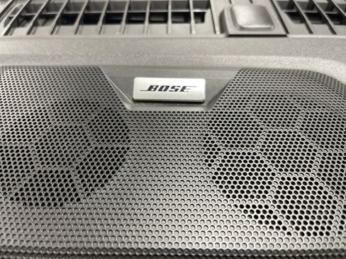 Used 2024 Chevrolet Colorado Z71 w/ Z71 Convenience Package 2 image 20