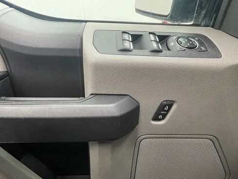 Used 2018 Ford F150 XL w/ Equipment Group 101A Mid image 8