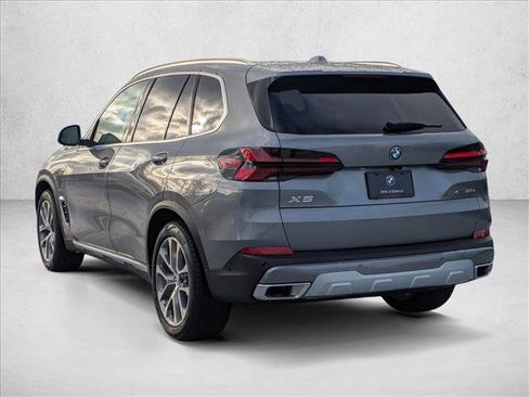New 2026 BMW X5 xDrive50e image 8