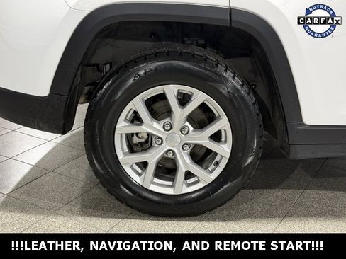 Used 2023 Jeep Grand Cherokee Limited image 11