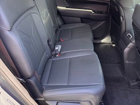 Used 2026 Hyundai Santa Fe SEL AWD/4WD image 12
