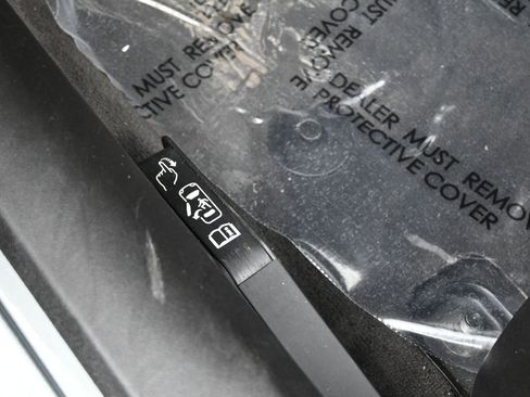 Used 2023 Chevrolet Corvette Stingray Convertible w/ 1LT image 20