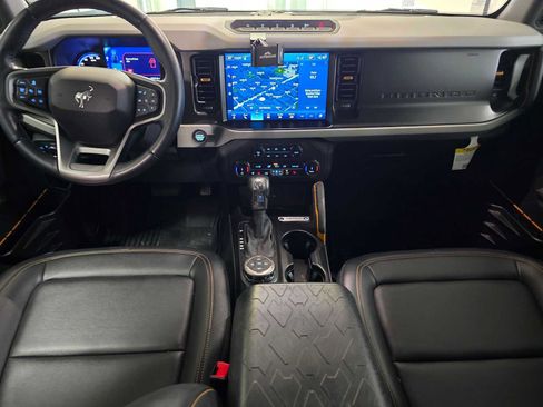 Used 2022 Ford Bronco Badlands AWD/4WD image 18