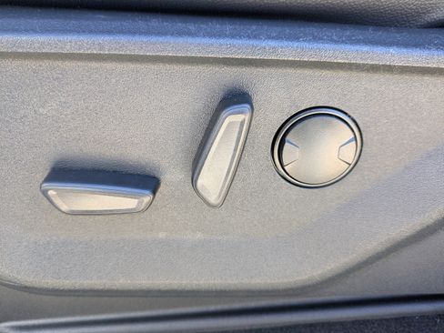 New 2026 Ford F250 Lariat w/ Black Appearance Package image 22