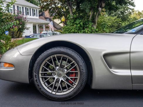 Used 2000 Chevrolet Corvette Coupe RWD image 4