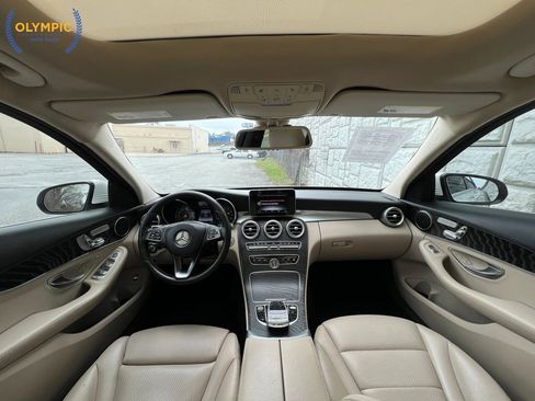 Used 2016 Mercedes-Benz C 300 Sedan w/ Premium 1 Package image 21
