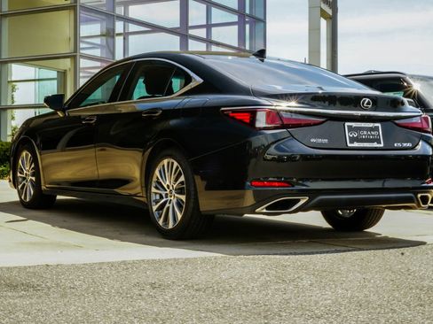 Used 2021 Lexus ES 350 w/ Premium Package FWD image 8
