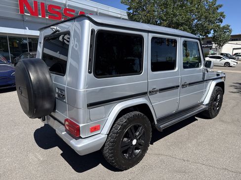 Used 2010 Mercedes-Benz G 550 image 7