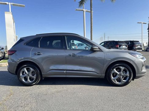 Used 2024 Ford Escape ST-Line image 7