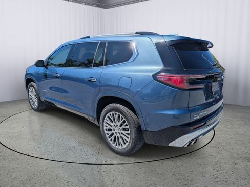 Certified 2025 GMC Acadia Denali w/ Super Cruise Package FWD image 4