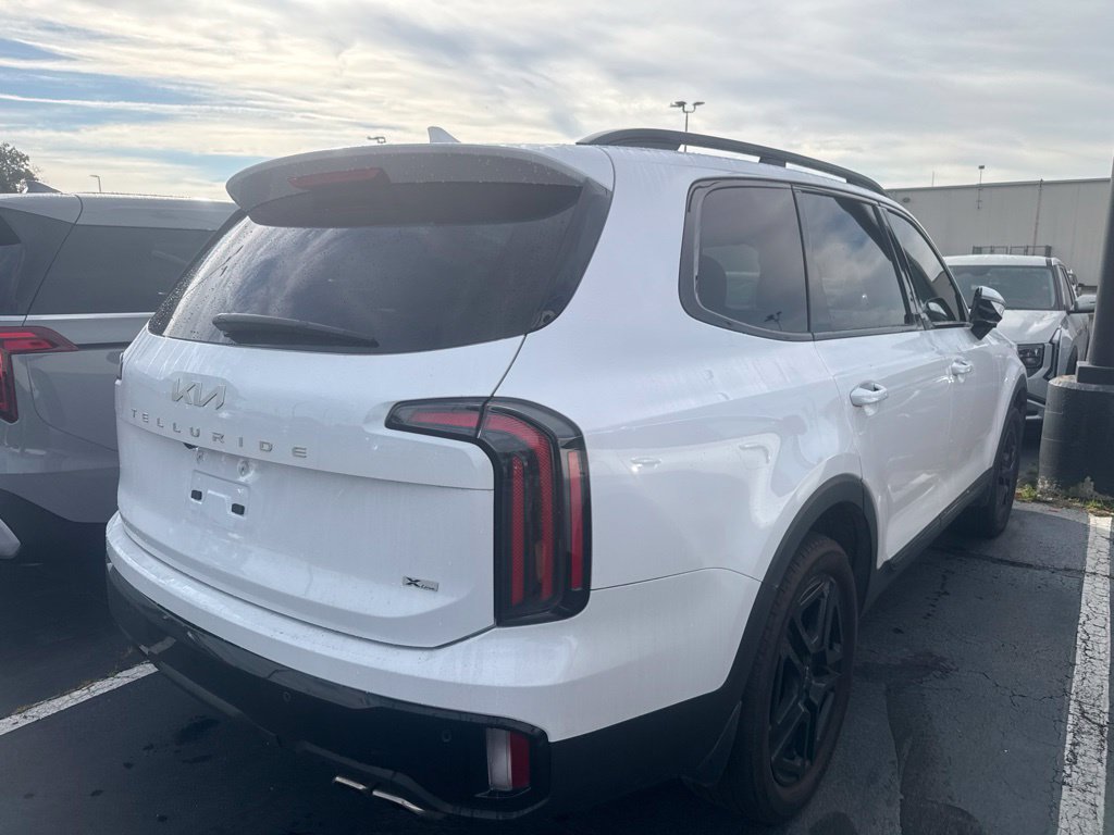 Used 2024 Kia Telluride SX X-Line AWD/4WD image 3