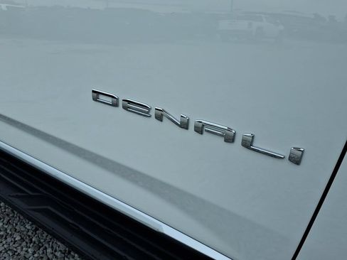 New 2026 GMC Yukon Denali w/ LPO, Floor Liner Package AWD/4WD image 10