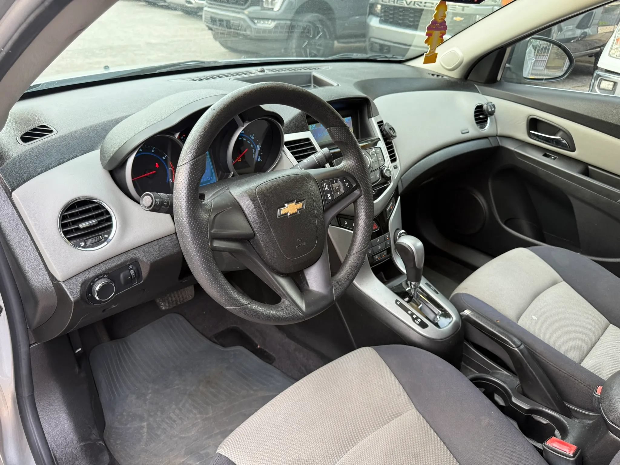 Used 2012 Chevrolet Cruze LS w/ Connectivity Package FWD image 11