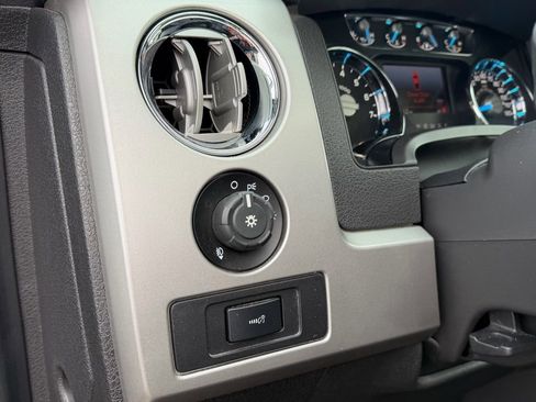 Used 2013 Ford F150 Lariat w/ Luxury Equipment Group image 10