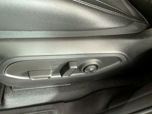 Certified 2025 Jeep Grand Cherokee Altitude AWD/4WD image 20