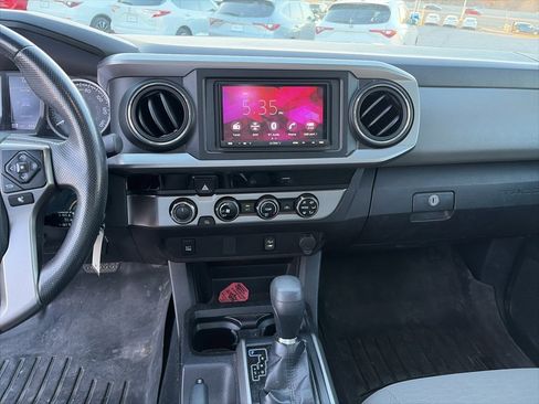 Used 2017 Toyota Tacoma SR5 w/ Tow Package image 13