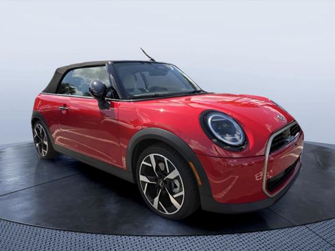 Certified 2025 MINI Cooper S FWD image 1